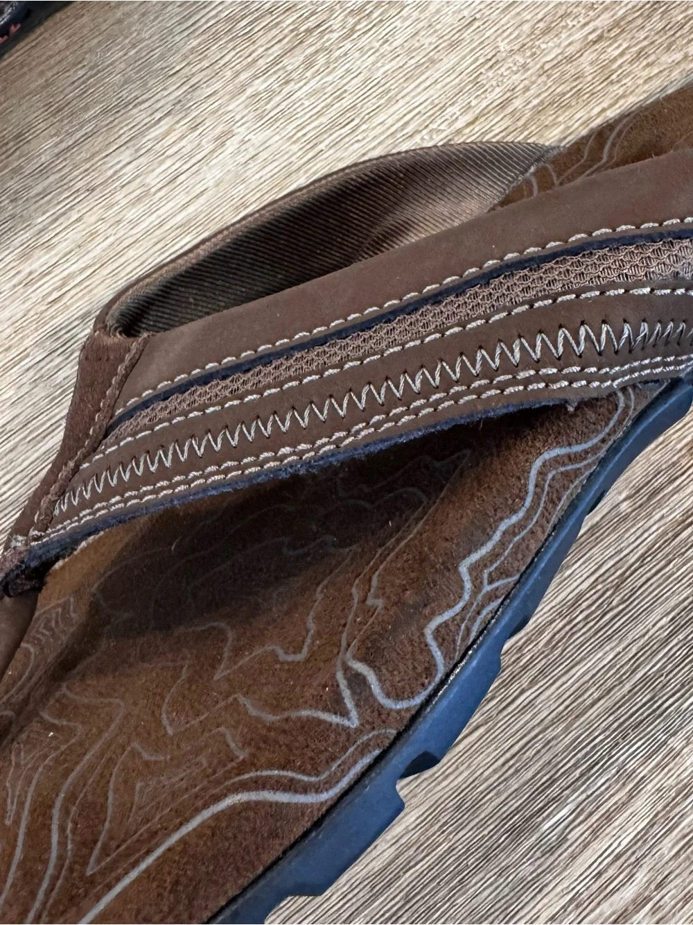 Merrell Men’s Air Cushion Leather Flip Flops Brown Comfort Sandals Size 14 NWOT